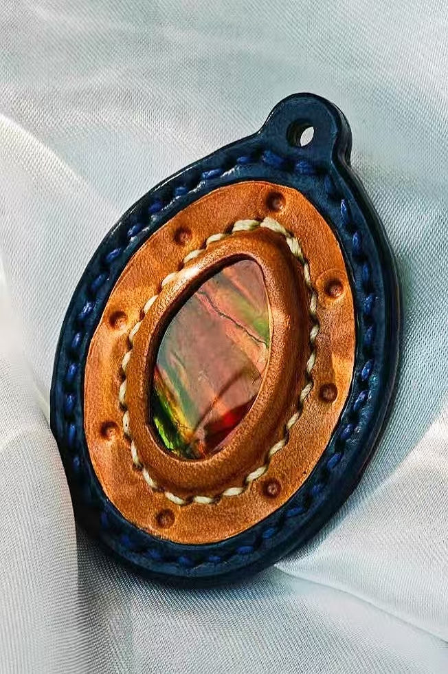 Oval Italian Buttero Vegetable Tanned Leather Ammolite Pendant