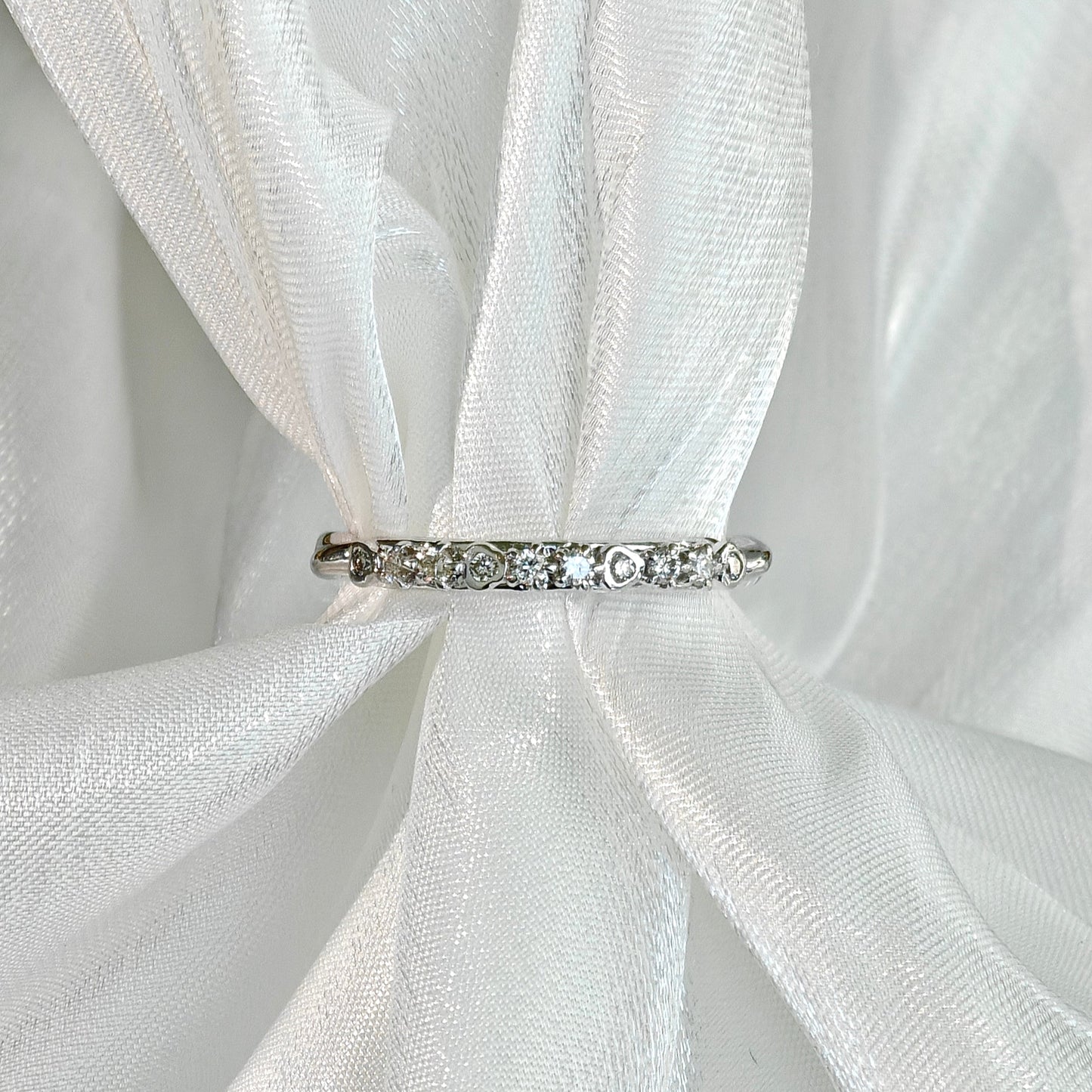 Round Diamond Engagement Ring (Bespoke Model)