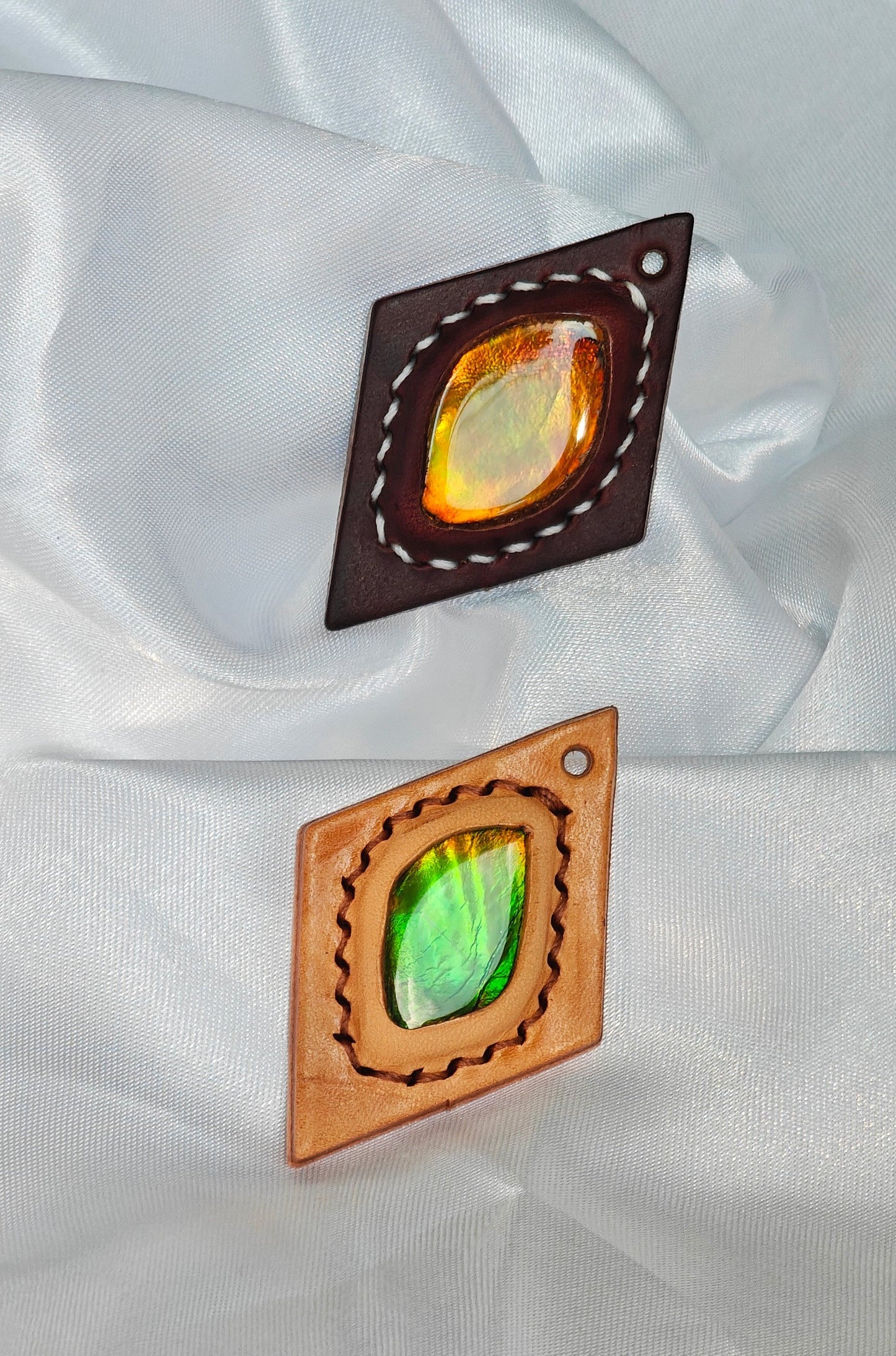 Tuscan Vegetable Tanned Leather Ammolite: Luxurious Touch, Visual Feast (limited edition)
