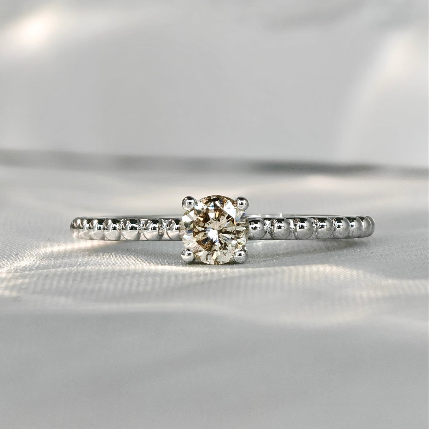 Round Diamond Minimalist Ring (Bespoke Model)