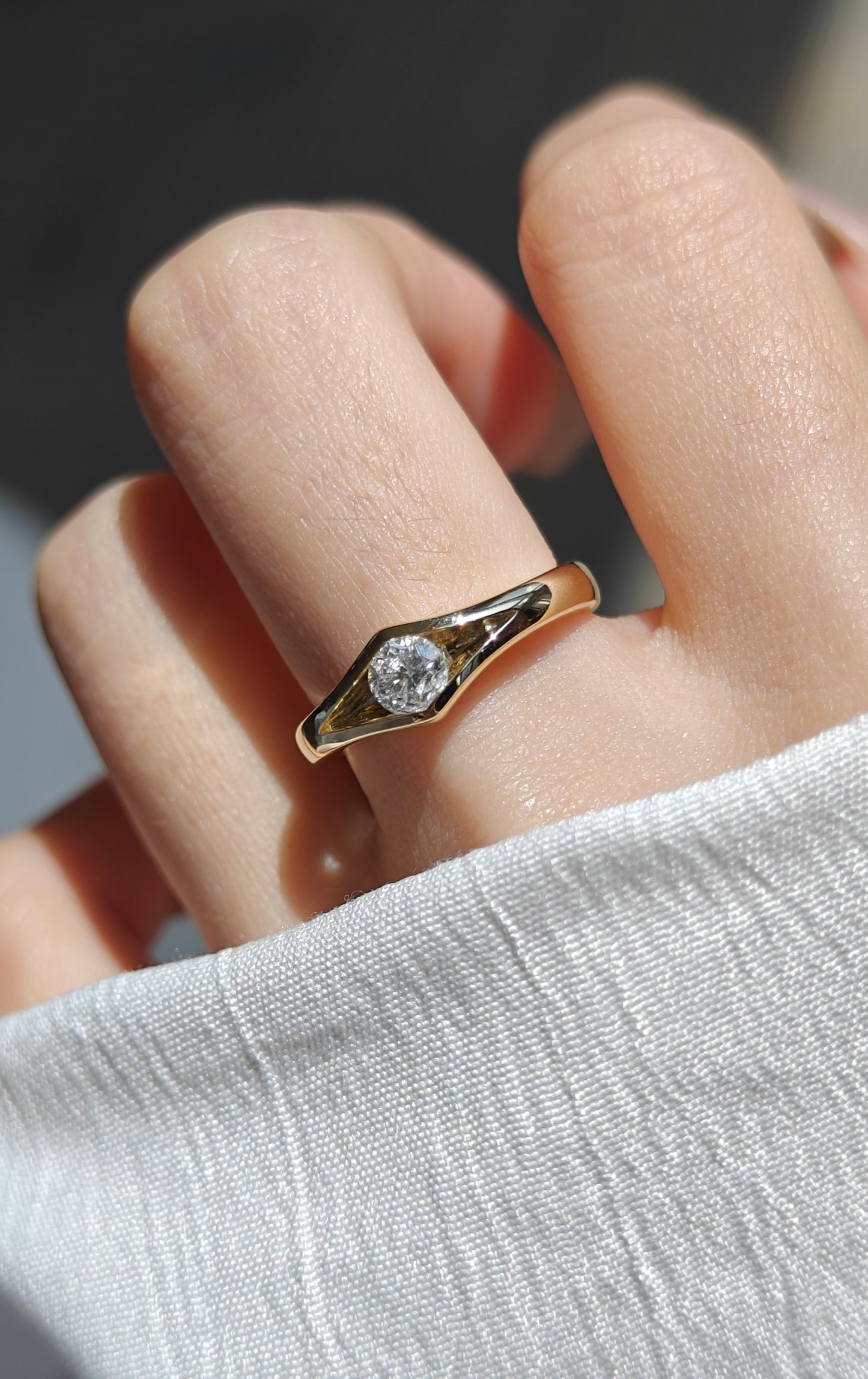 Round Cut Diamond Engagement Rings
