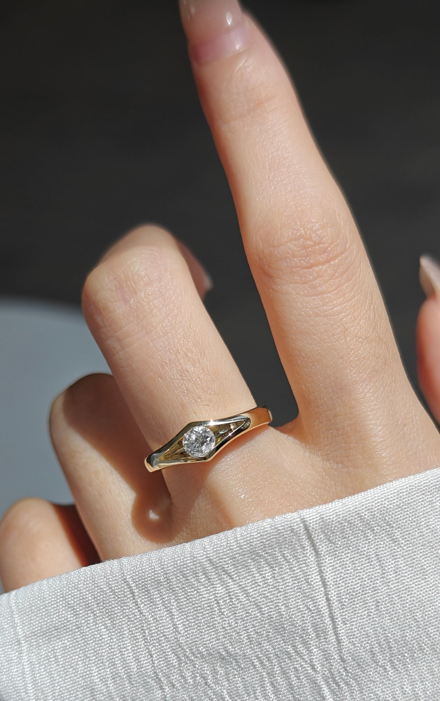 Round Cut Diamond Engagement Rings