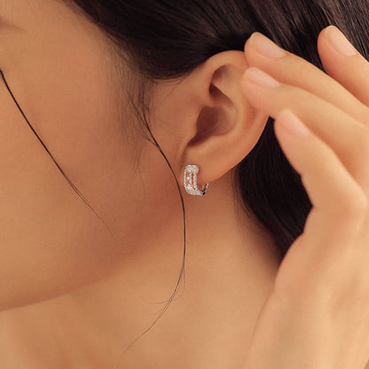 極簡·璀璨珠邊耳環