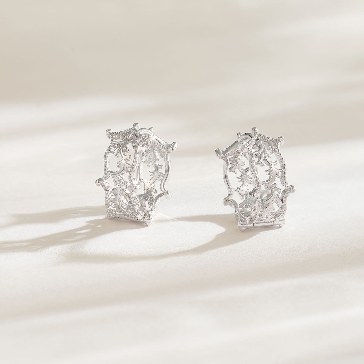 花園·羅蔓鏤光耳環