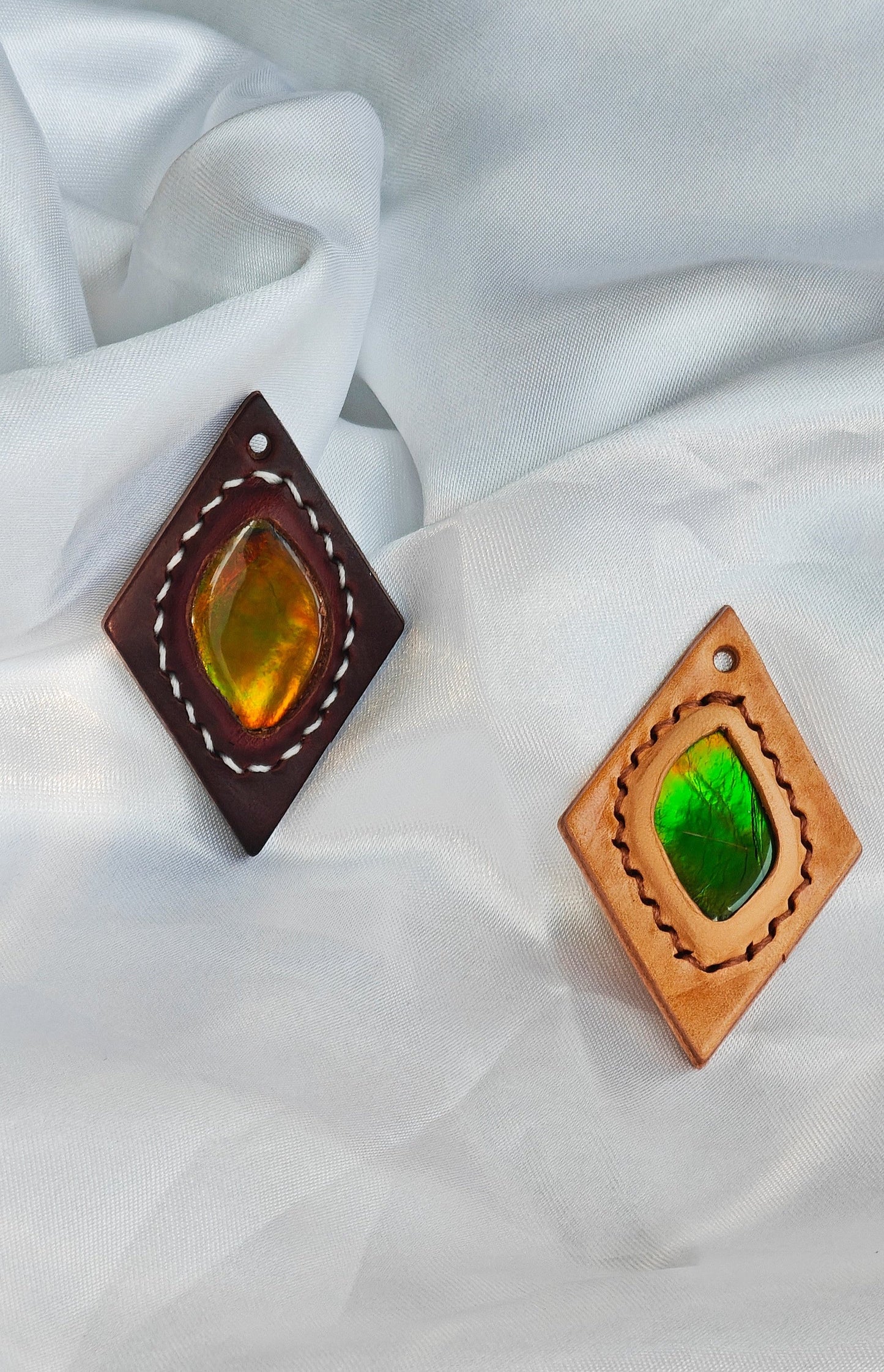 Tuscan Vegetable Tanned Leather Ammolite: Luxurious Touch, Visual Feast (limited edition)