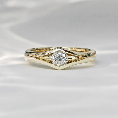 Round Cut Diamond Engagement Rings