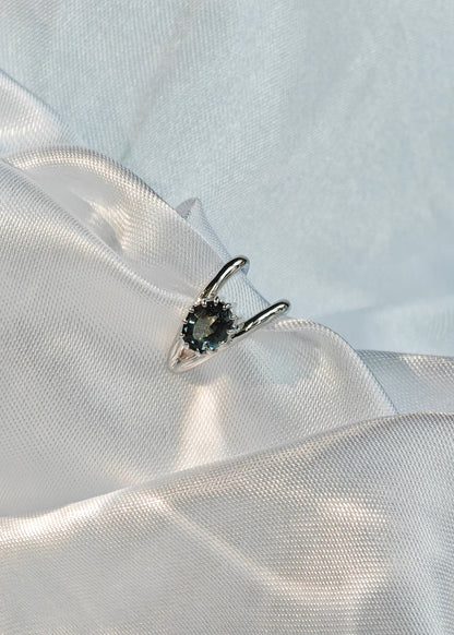 Le Bijoux Oval Shape Cut Spinel Ear Cuff