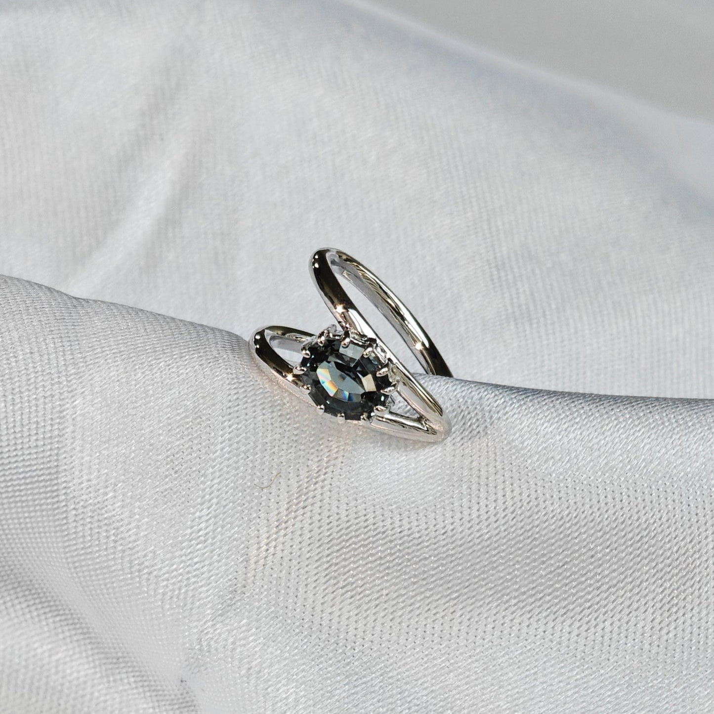 Le Bijoux Oval Shape Cut Spinel Ear Cuff